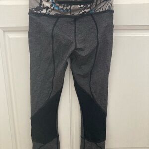 Lululemon Athletica Gray and Black Capris